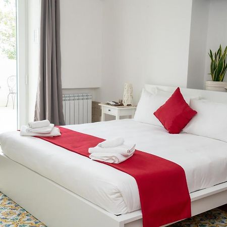 נאפולי Le Stanze Di Sissi - Luxury Suites מראה חיצוני תמונה