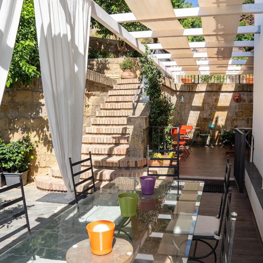 נאפולי Le Stanze Di Sissi - Luxury Suites מראה חיצוני תמונה