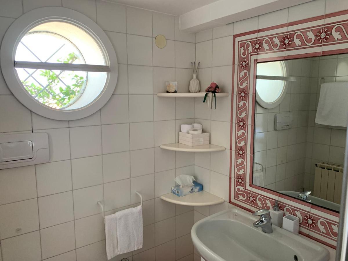 נאפולי Le Stanze Di Sissi - Luxury Suites מראה חיצוני תמונה